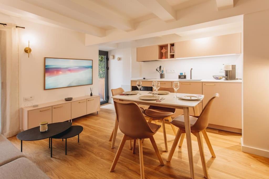 La Vie En Rose - Luxe, Calme & Hypercentre - 3* Apartment Annecy Ngoại thất bức ảnh